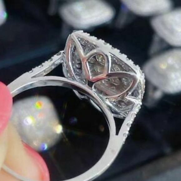 New 925 Sterling silver diamond ring - Picture 7 of 7